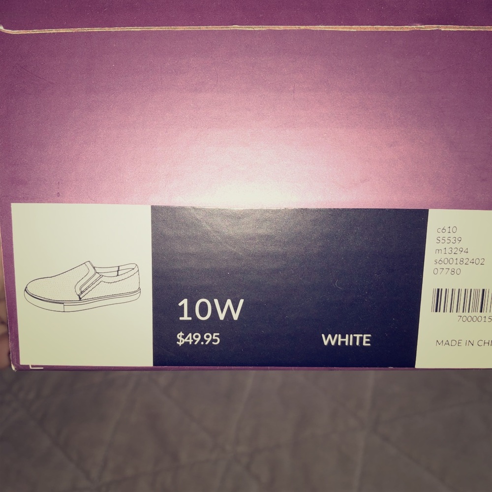 Woman sneakers